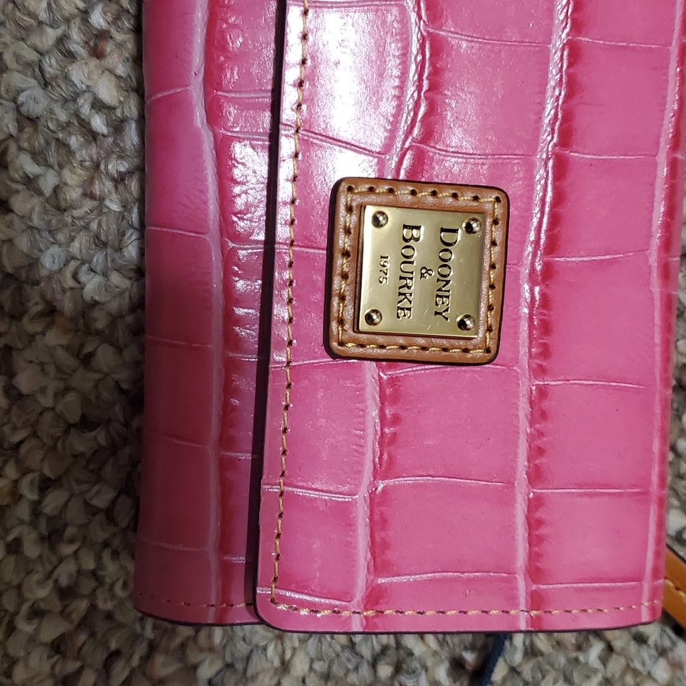 Dooney & Bourke